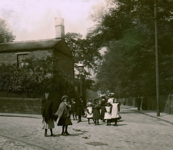Old Lane on a Sunday afternoon  - 1907